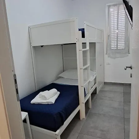 Apartment Vacanze Angolo Sul Mare *