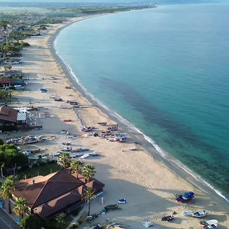 Apartament Vacanze Angolo Sul Mare